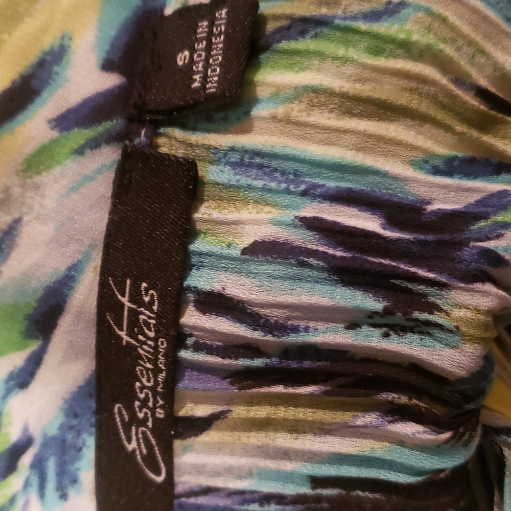 Essentials juniors multicolored button front blouse - Picture 4 of 4
